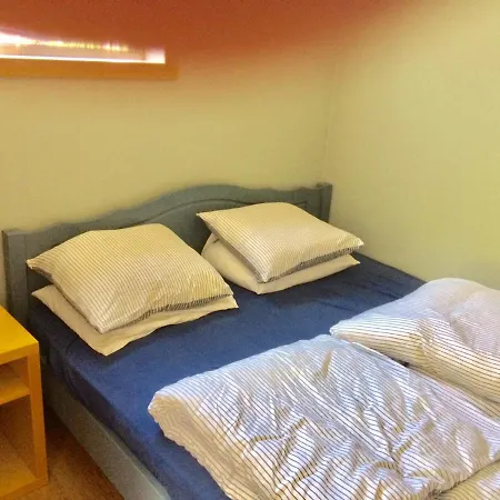 Bed & Breakfast Tau